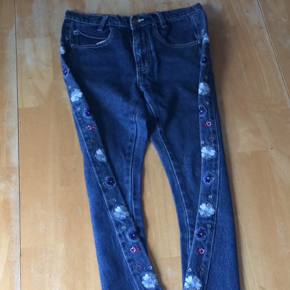 Gasoline Girls Size 12 Flower Embroidery Jeans